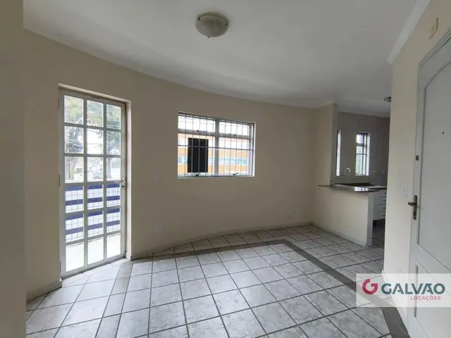 Apartamento 1 quarto e 1 banheiro, para alugar, no bairro Capão da Imbuia em Curitiba