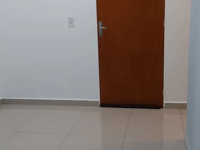 Apartamento 2 quartos e 1 banheiro, à venda ou para alugar, no bairro Residencial e Comercial Cidade Morumbi em Pindamonhangaba