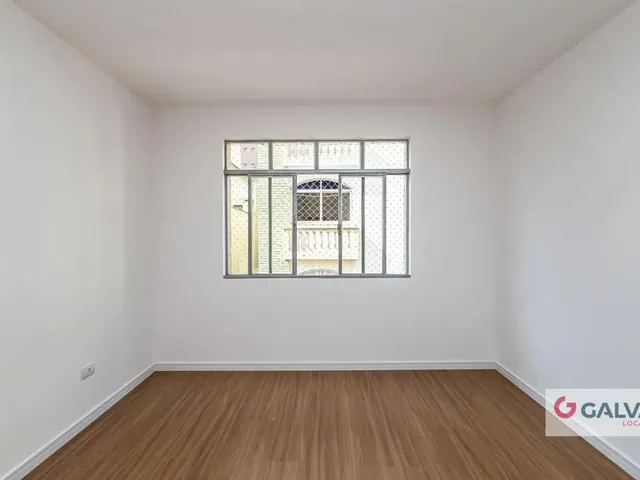 Apartamento 3 quartos e 1 banheiro, para alugar, no bairro Portão em Curitiba