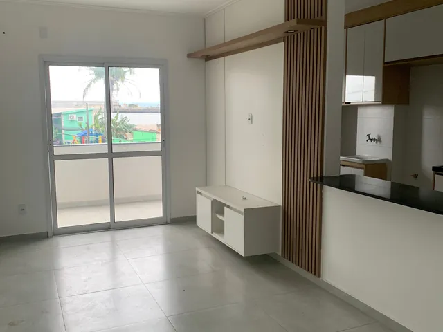 Apartamento 3 quartos e 2 banheiros, para alugar, no bairro Parque das Nações em Pindamonhangaba