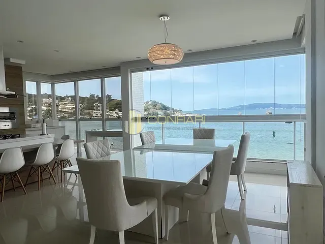 Apartamento com 220m² 3 quartos e 4 banheiros, à venda, no bairro Centro em Itapema