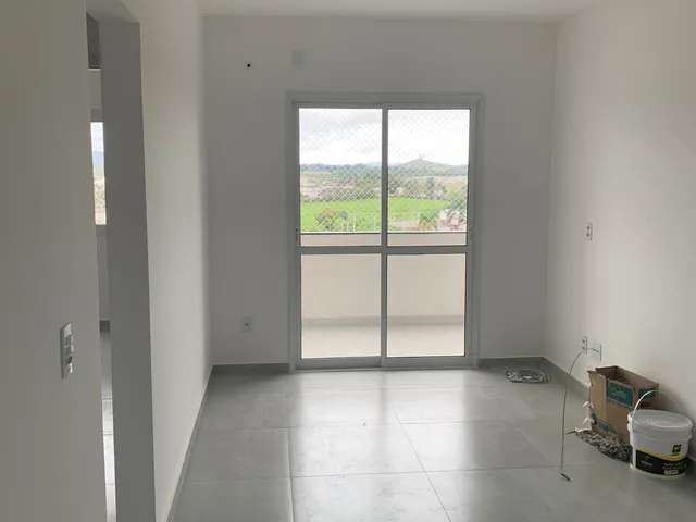 Apartamento 3 quartos e 2 banheiros, para alugar, no bairro Parque das Nações em Pindamonhangaba