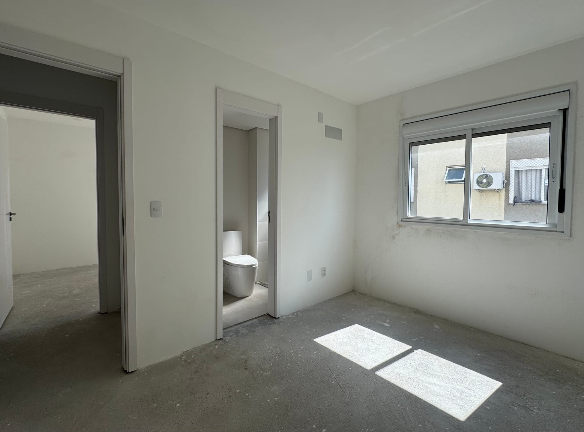 Apartamento à venda no Acqua Residence Club, Três Vendas - 61 m², 2 quartos (sendo 1 suíte), sacada, churrasqueira e vaga de garagem. - 6