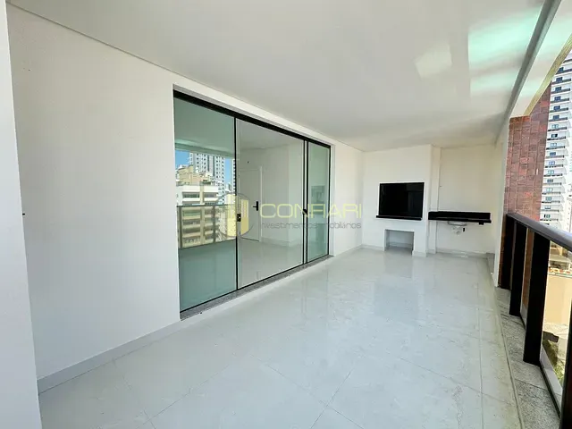 Apartamento 4 quartos e 5 banheiros, à venda, no bairro Meia Praia em Itapema