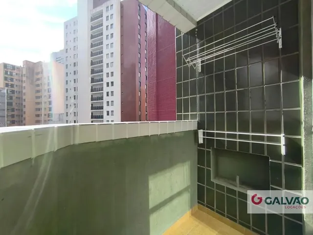 Apartamento 1 quarto e 1 banheiro, para alugar, no bairro Centro em Curitiba