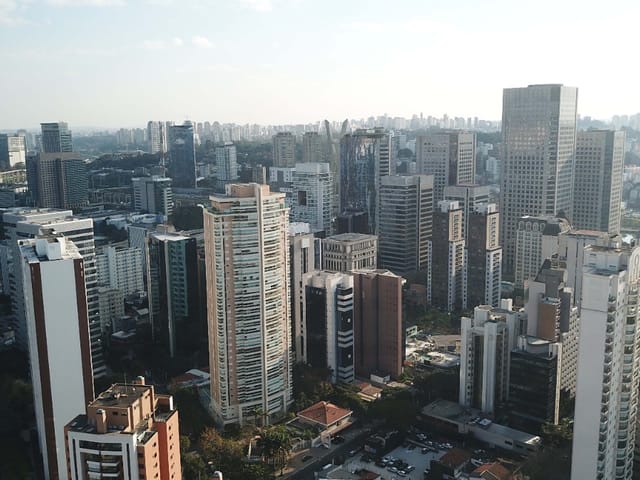 Foto do Apartamento - Apartamento para venda em Cidade Monções com 3 quartos, sendo 3 suítes , 240m² | Correteria Imóveis