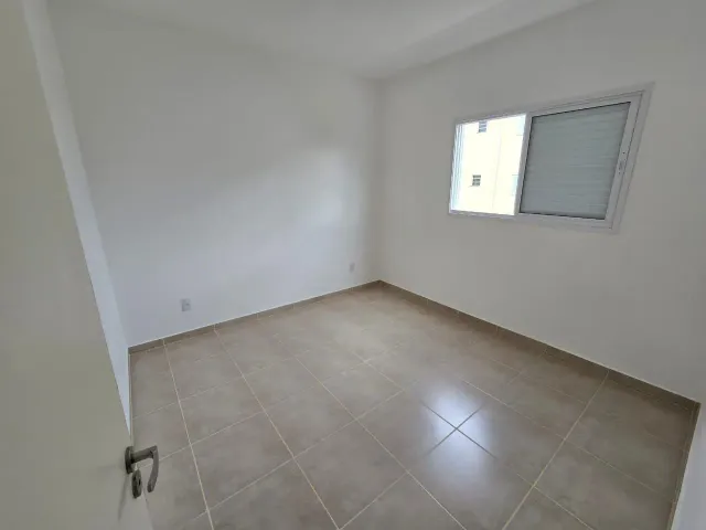 Apartamento 2 quartos e 1 banheiro, para alugar, no bairro Jardim Regina (Moreira César) em Pindamonhangaba