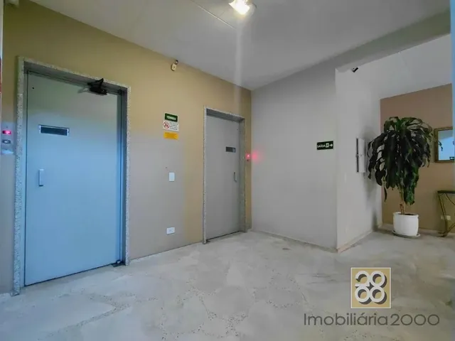 Apartamento 2 quartos e 1 banheiro, para alugar, no bairro Centro Cívico em Curitiba