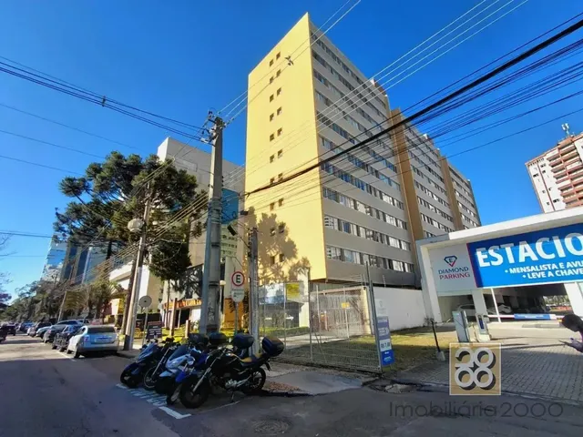 Apartamento 2 quartos e 1 banheiro, para alugar, no bairro Centro Cívico em Curitiba