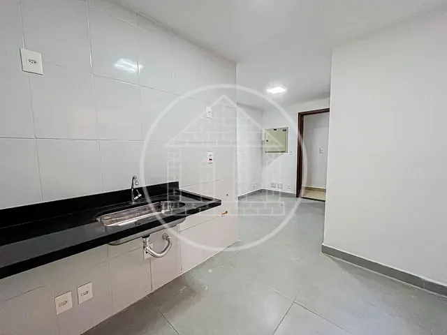 Apartamento 1 quarto e 1 banheiro, à venda ou para alugar, no bairro Vila Gea em São Paulo
