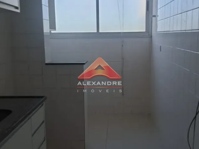 Apartamento 2 quartos e 1 banheiro, para alugar, no bairro Jardim Diamante em São José dos Campos