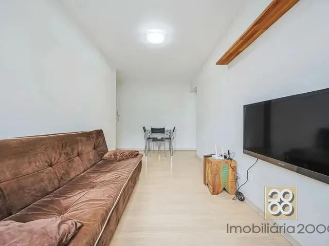 Apartamento 1 quarto e 1 banheiro, à venda, no bairro Centro em Curitiba