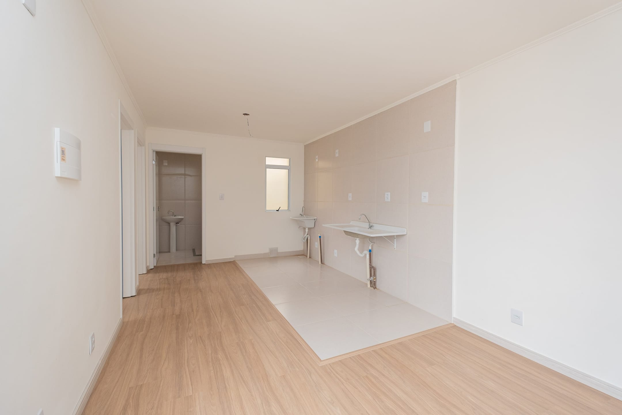 Apartamento para locação no Condomínio Quinta do Oleiro com 2 dormitórios e vaga de garagem privativa, conforto, segurança e ótima localização residencial!!