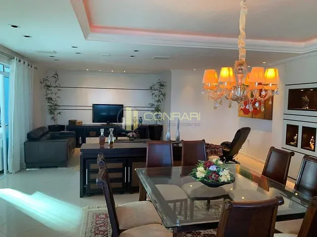 Apartamento 4 quartos e 5 banheiros, à venda, no bairro Meia Praia em Itapema