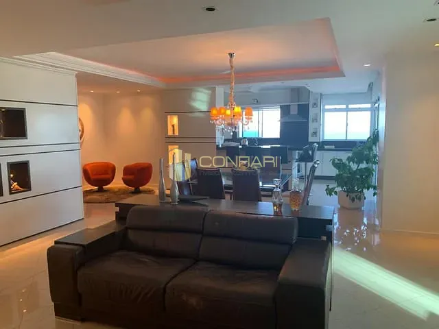 Apartamento 4 quartos e 5 banheiros, à venda, no bairro Meia Praia em Itapema