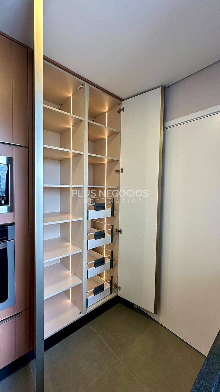 Apartamento, 3 quartos, 220 m² - Foto 24