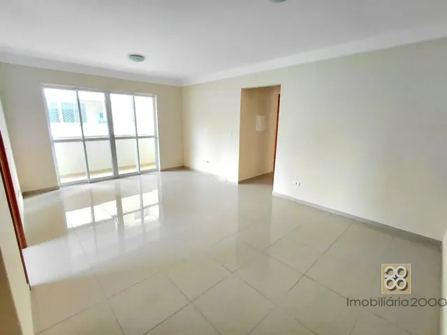 Apartamento 3 quartos e 2 banheiros, para alugar, no bairro Vila Izabel em Curitiba