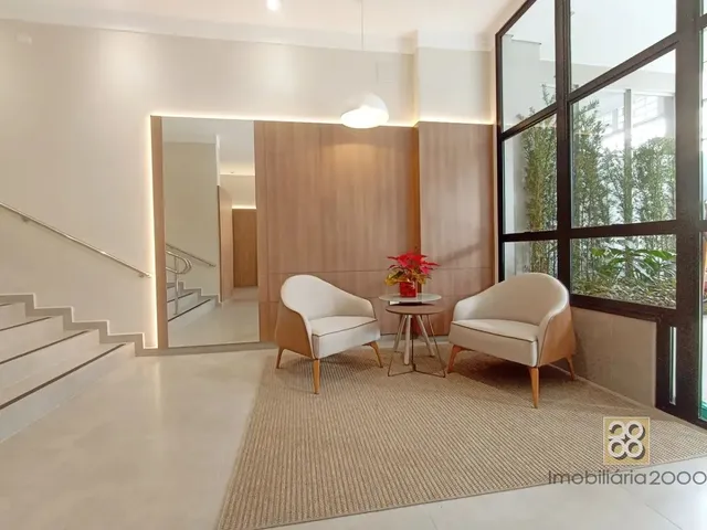 Apartamento 1 quarto e 1 banheiro, para alugar, no bairro Centro em Curitiba