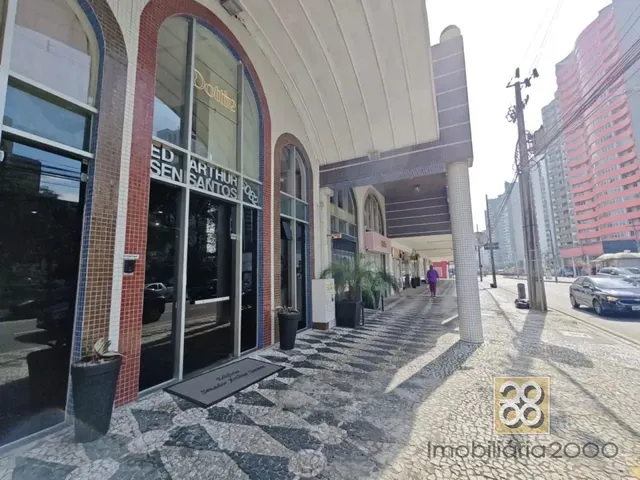 Apartamento 3 quartos e 1 banheiro, para alugar, no bairro Batel em Curitiba