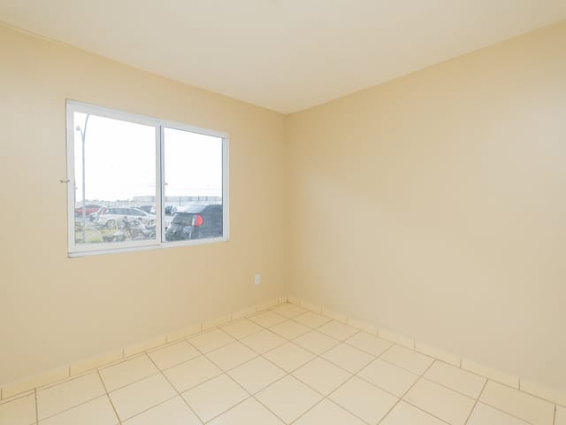 Apartamento com 57m² 2 quartos e 1 banheiro, para alugar, no bairro Areal em Pelotas