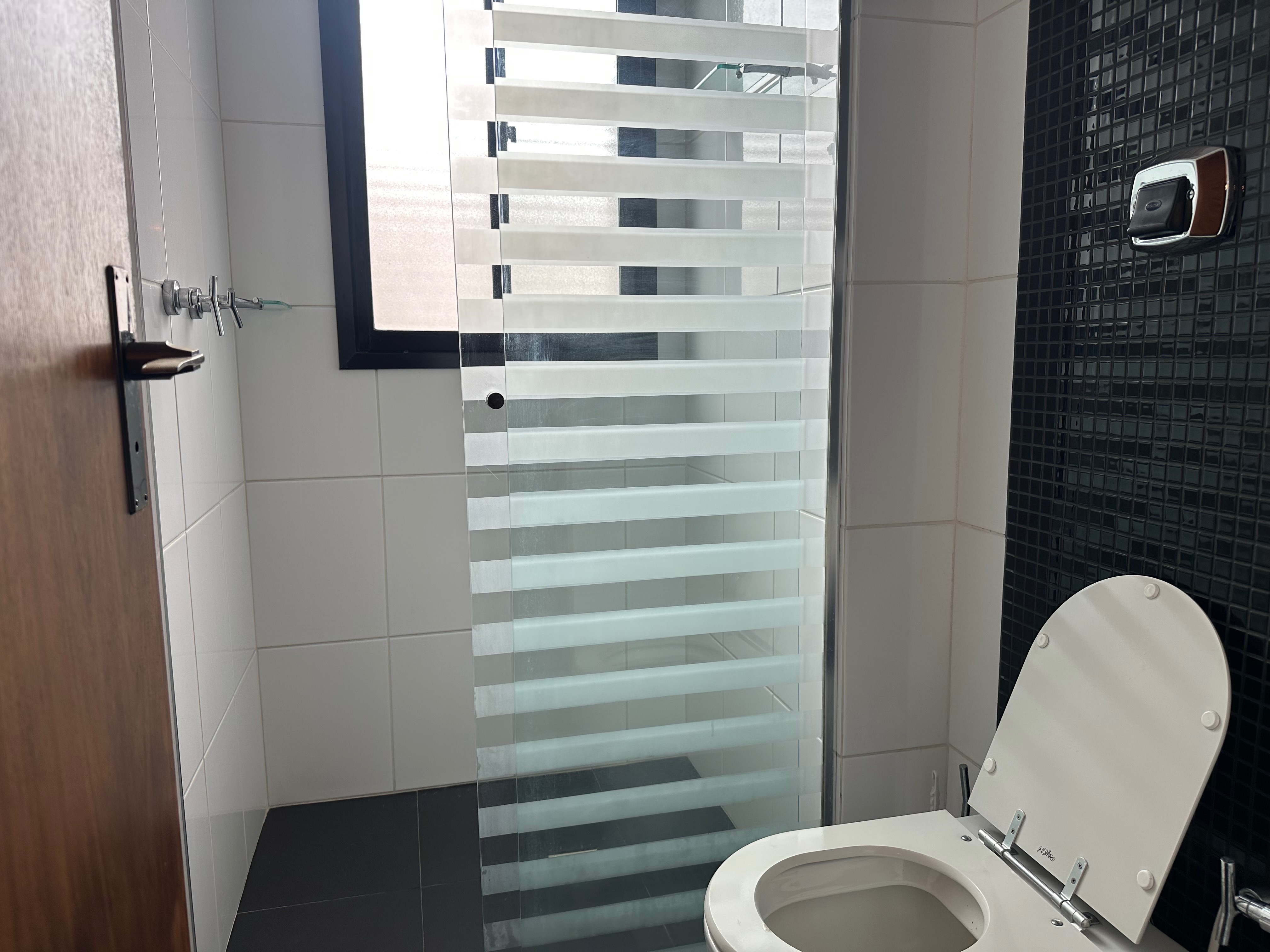 Apartamento à venda no Edifício Alphaville, centro - com 186 m², 3 quartos (sendo 1 suíte com closet), móveis planejados e vaga coberta. - 8