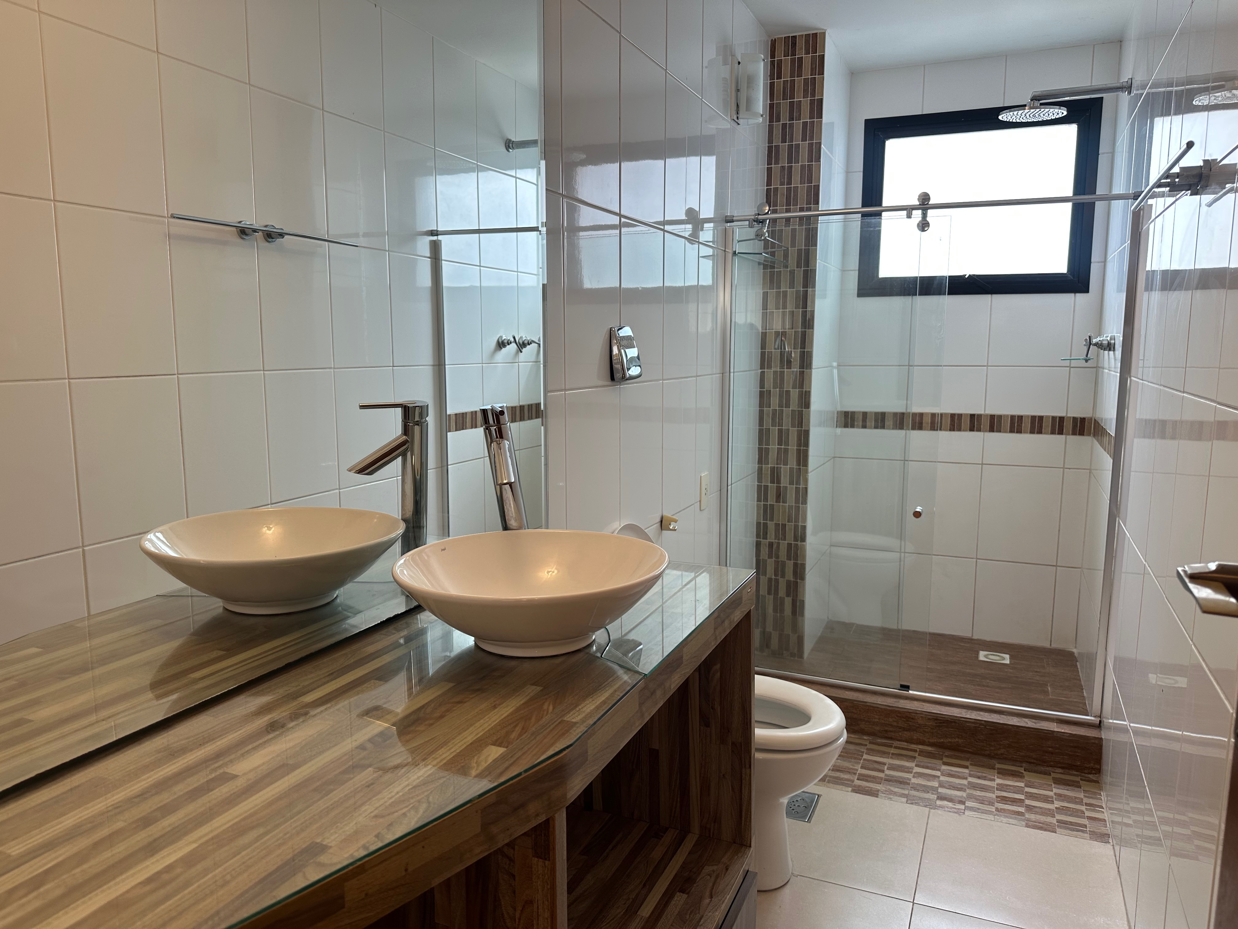 Apartamento à venda no Edifício Alphaville, centro - com 186 m², 3 quartos (sendo 1 suíte com closet), móveis planejados e vaga coberta. - 13