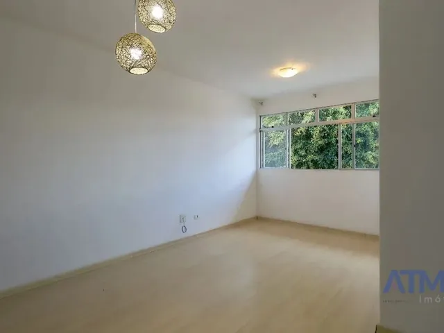 Apartamento 3 quartos e 1 banheiro, para alugar, no bairro Novo Mundo em Curitiba