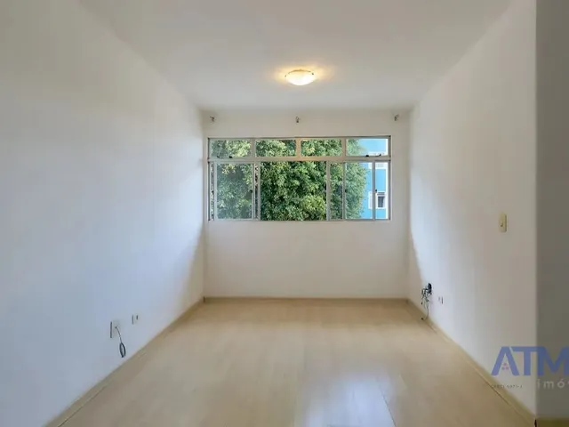 Apartamento 3 quartos e 1 banheiro, para alugar, no bairro Novo Mundo em Curitiba