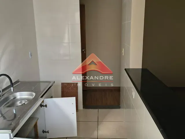 Apartamento 2 quartos e 1 banheiro, à venda, no bairro Jardim Ismênia em São José dos Campos