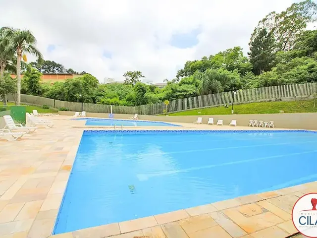Apartamento 2 quartos e 1 banheiro, à venda, no bairro Campo Comprido em Curitiba