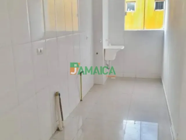 Apartamento 3 quartos e 2 banheiros, para alugar, no bairro Vargem Grande em Pinhais
