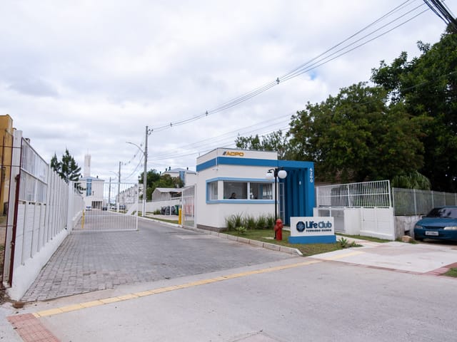 Apartamento com 57m² 2 quartos e 1 banheiro, para alugar, no bairro Três Vendas em Pelotas
