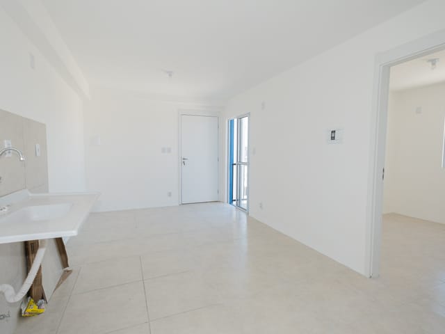 Apartamento com 57m² 2 quartos e 1 banheiro, para alugar, no bairro Três Vendas em Pelotas
