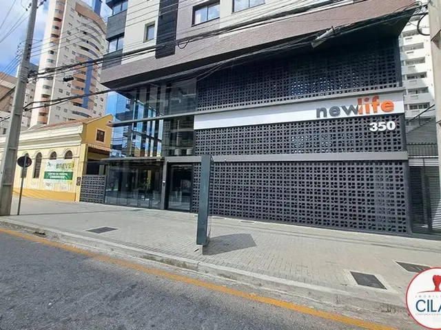Apartamento 1 quarto e 1 banheiro, para alugar, no bairro Centro em Curitiba