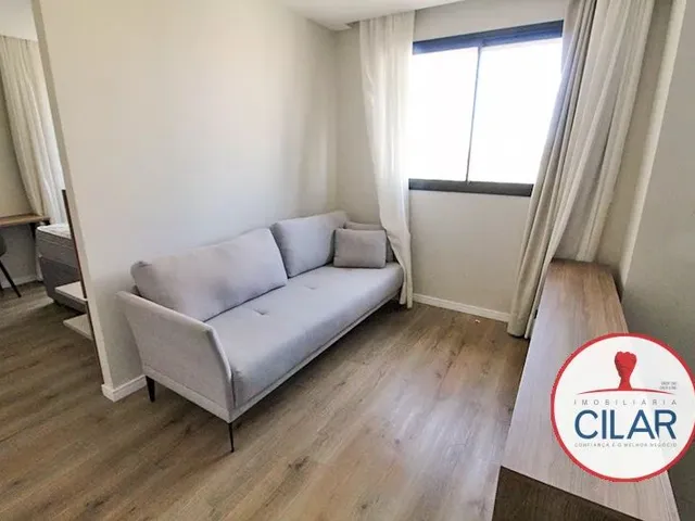 Apartamento 1 quarto e 1 banheiro, para alugar, no bairro Centro em Curitiba