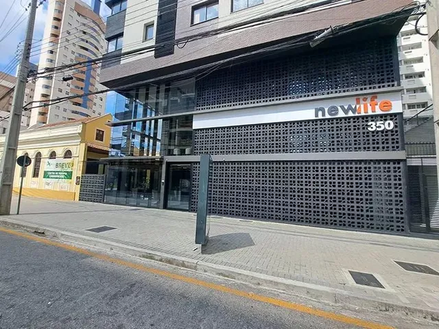 Apartamento 1 quarto e 1 banheiro, para alugar, no bairro Centro em Curitiba