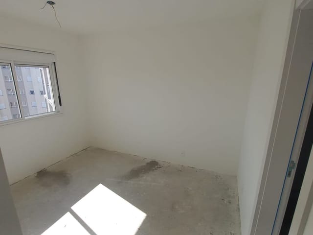 Apartamento 2 quartos e 2 banheiros, à venda, no bairro Areal em Pelotas
