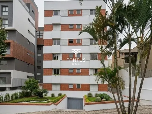 Apartamento 2 quartos e 2 banheiros, para alugar, no bairro Centro em Curitiba