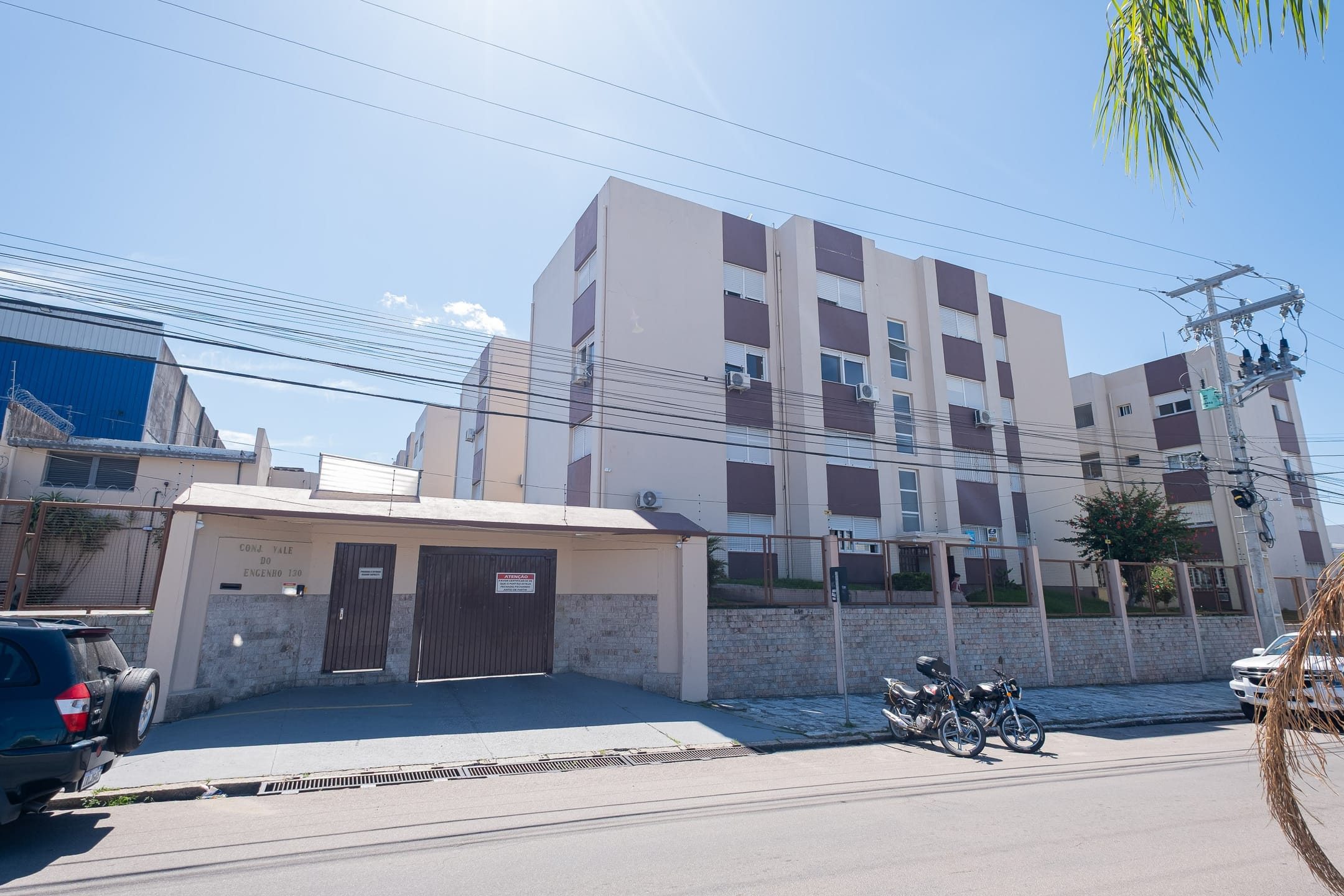 Apartamento à venda na Zona Norte de Pelotas - com 118 m², 3 quartos, ótima posição solar e vaga coberta. - 17