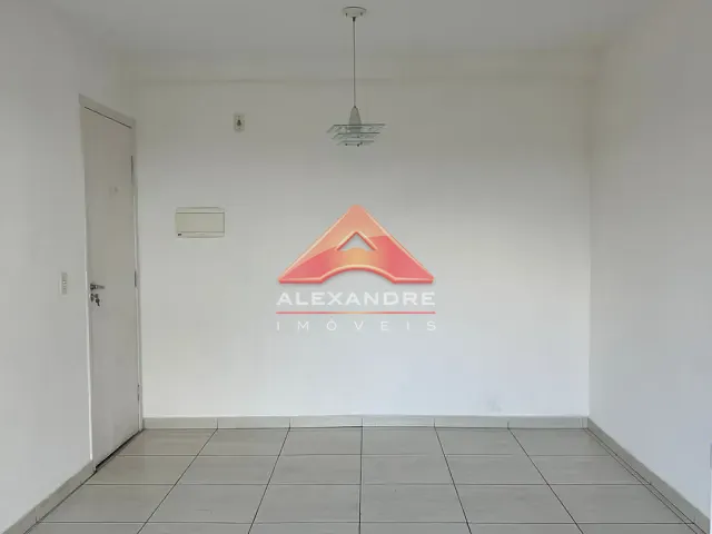 Apartamento 2 quartos e 1 banheiro, à venda, no bairro Jardim Americano em São José dos Campos