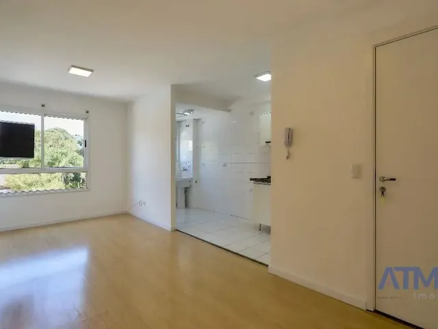 Apartamento 2 quartos e 1 banheiro, para alugar, no bairro Campo Comprido em Curitiba