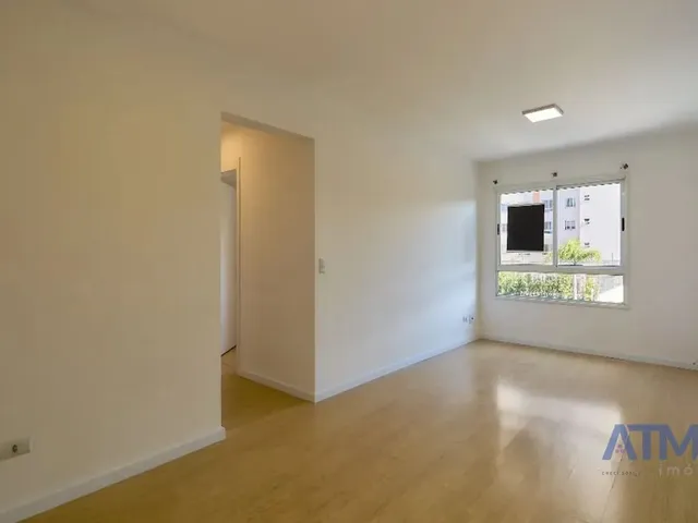 Apartamento 2 quartos e 1 banheiro, para alugar, no bairro Campo Comprido em Curitiba