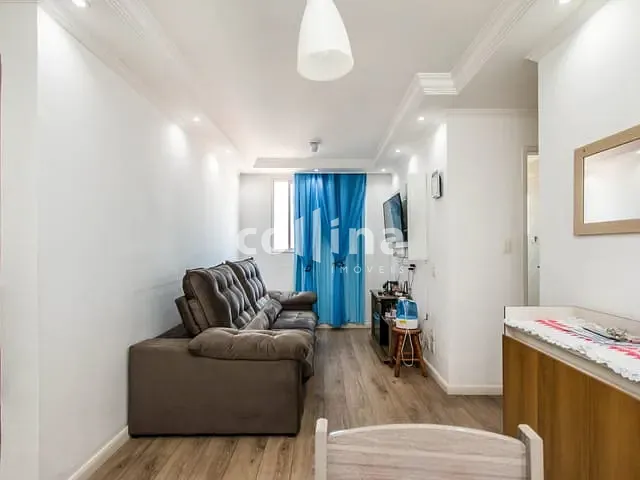 Apartamento 2 quartos e 1 banheiro, à venda, no bairro Vila Silva Ribeiro em Carapicuíba