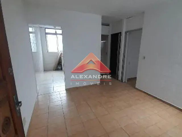 Apartamento 2 quartos e 1 banheiro, à venda, no bairro Vila Industrial em São José dos Campos