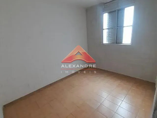 Apartamento 2 quartos e 1 banheiro, à venda, no bairro Vila Industrial em São José dos Campos