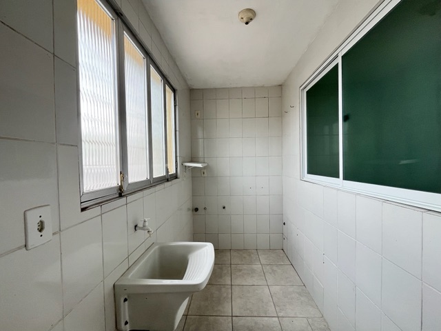 Apartamento 3 quartos e 2 banheiros, à venda, no bairro Centro em Pelotas