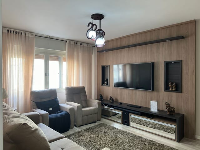 Apartamento com 116m² 2 quartos e 1 banheiro, à venda, no bairro Centro em Pelotas