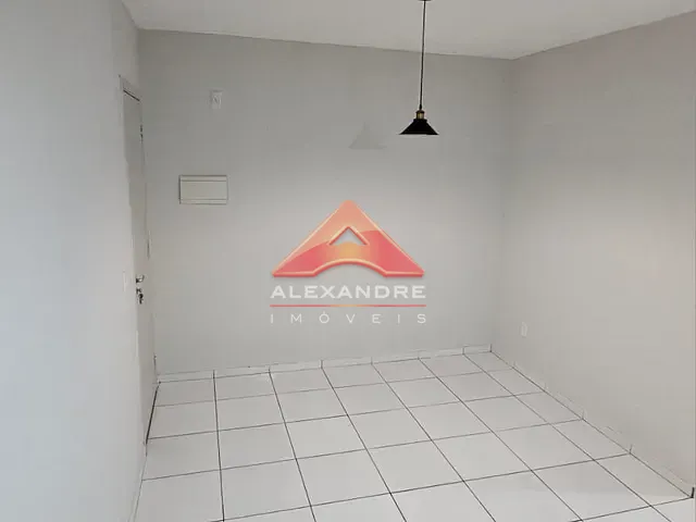 Apartamento 2 quartos e 1 banheiro, para alugar, no bairro Jardim Americano em São José dos Campos