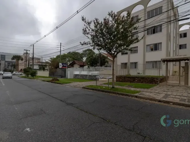 Apartamento 2 quartos e 1 banheiro, para alugar, no bairro Água Verde em Curitiba
