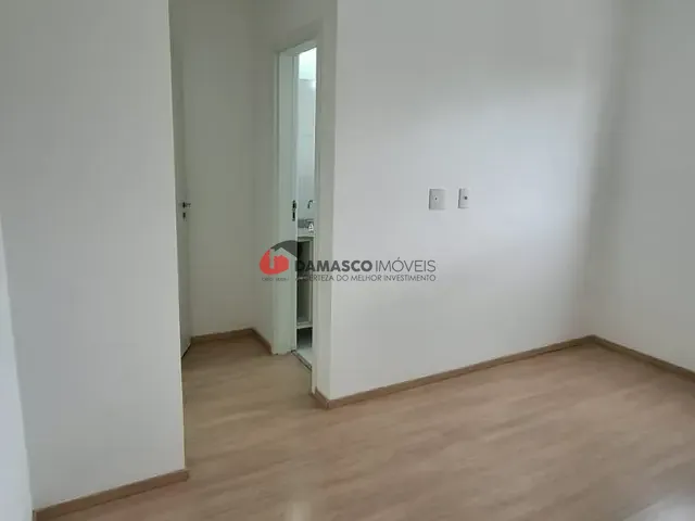 Apartamento 2 quartos e 2 banheiros, para alugar, no bairro Fundação em São Caetano do Sul